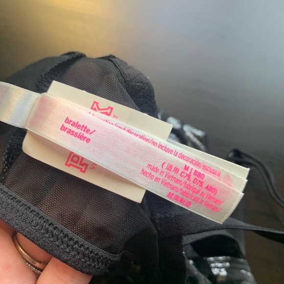 NWT Victoria’s Secret PINK Black/Silver Metallic Floral Plunge Bralette size M - Picture 9 of 10